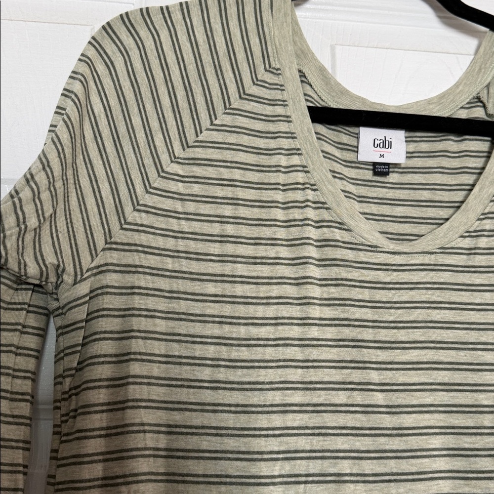 CAbi #4375 Game Tee Fall22 NWOT - Picture 6 of 7